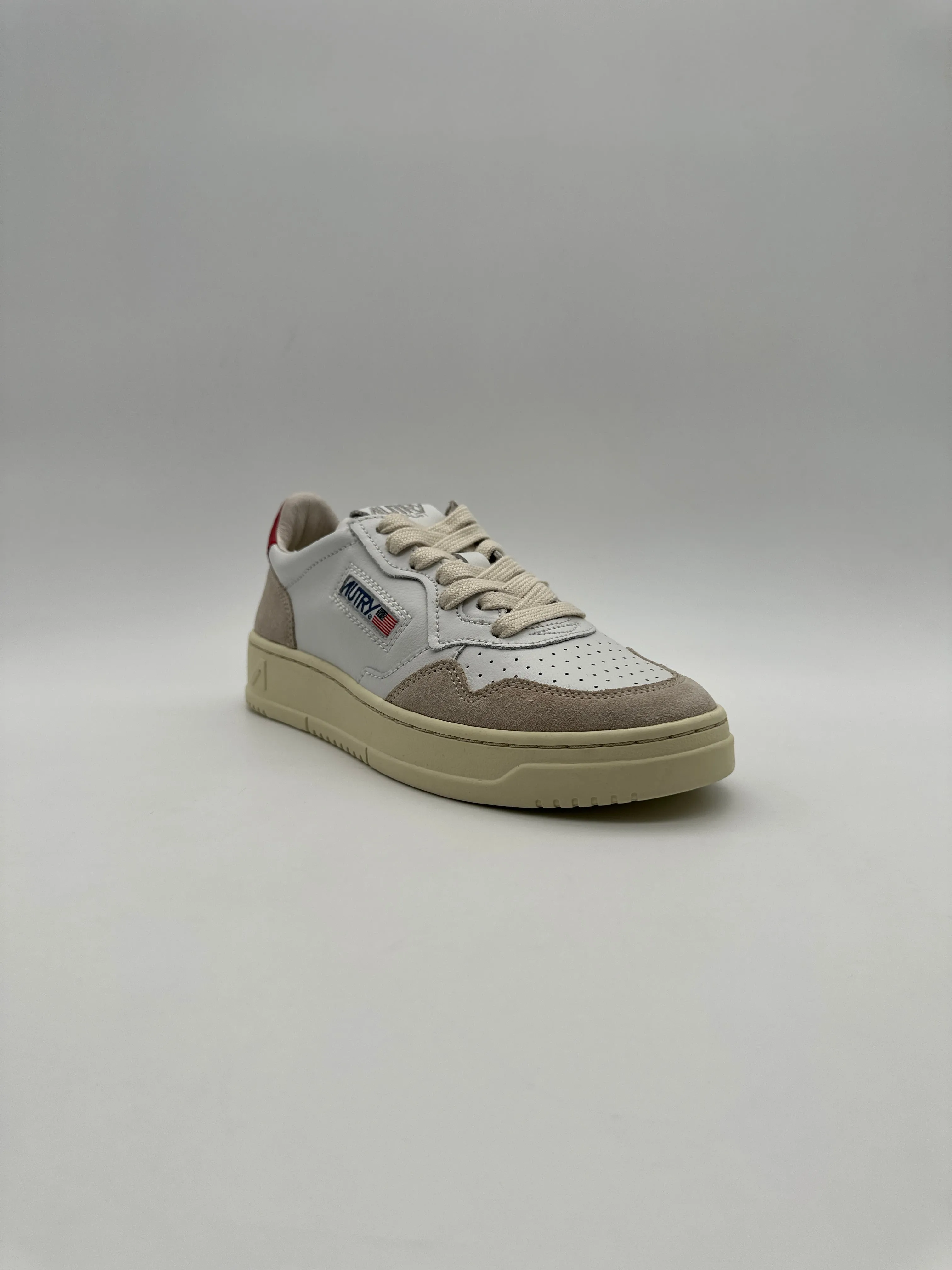 Autry 01 Low Sneakers