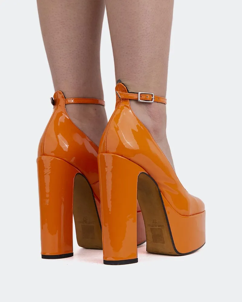 Boneca Orange Patent