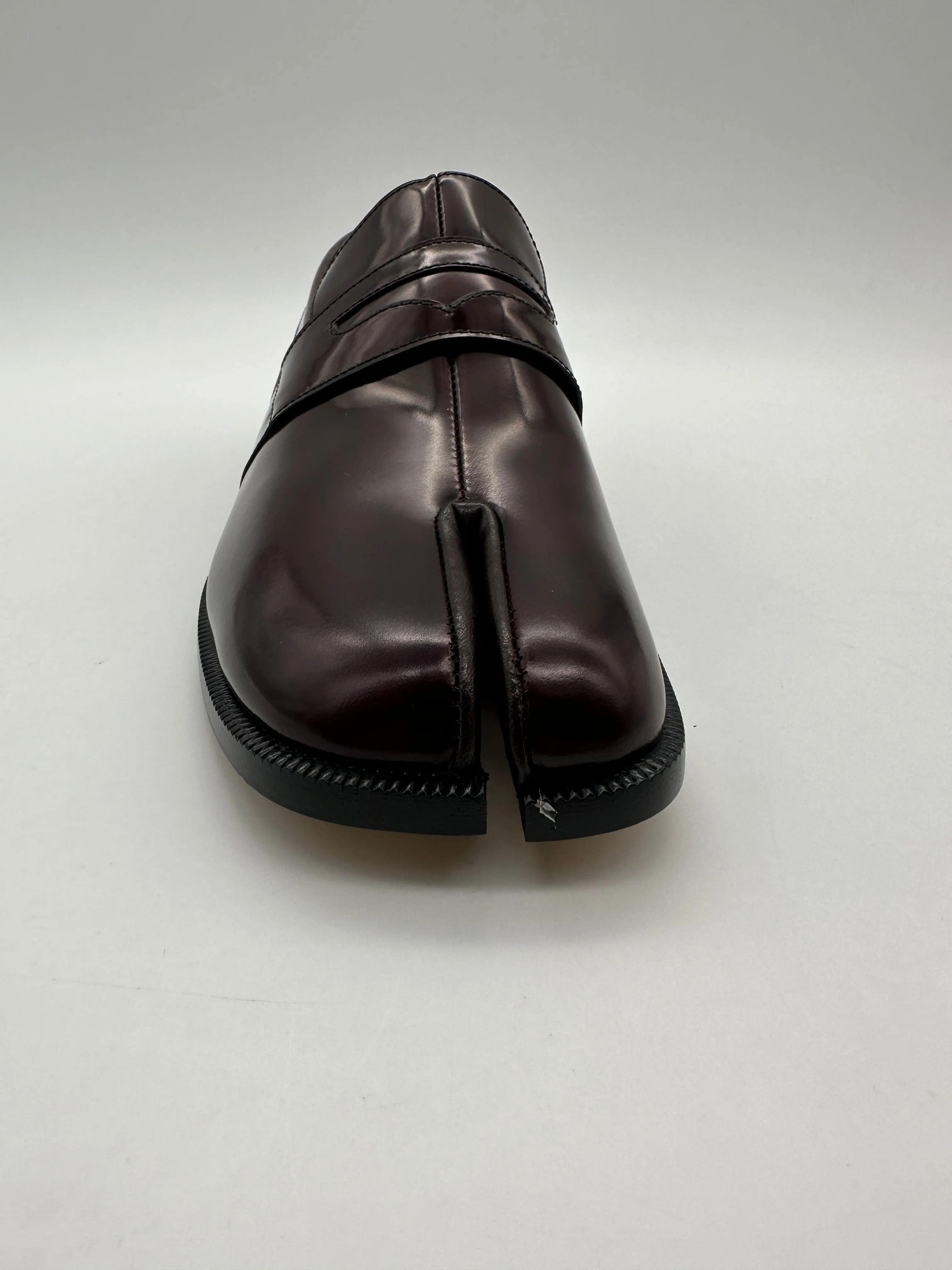 Bordeaux Tabi Loafers