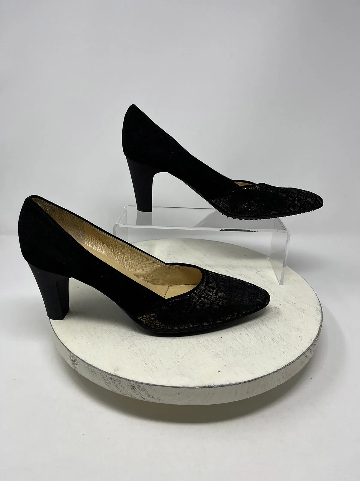 Brunate Size 8.5 (39.5) Black & Bronze Pumps