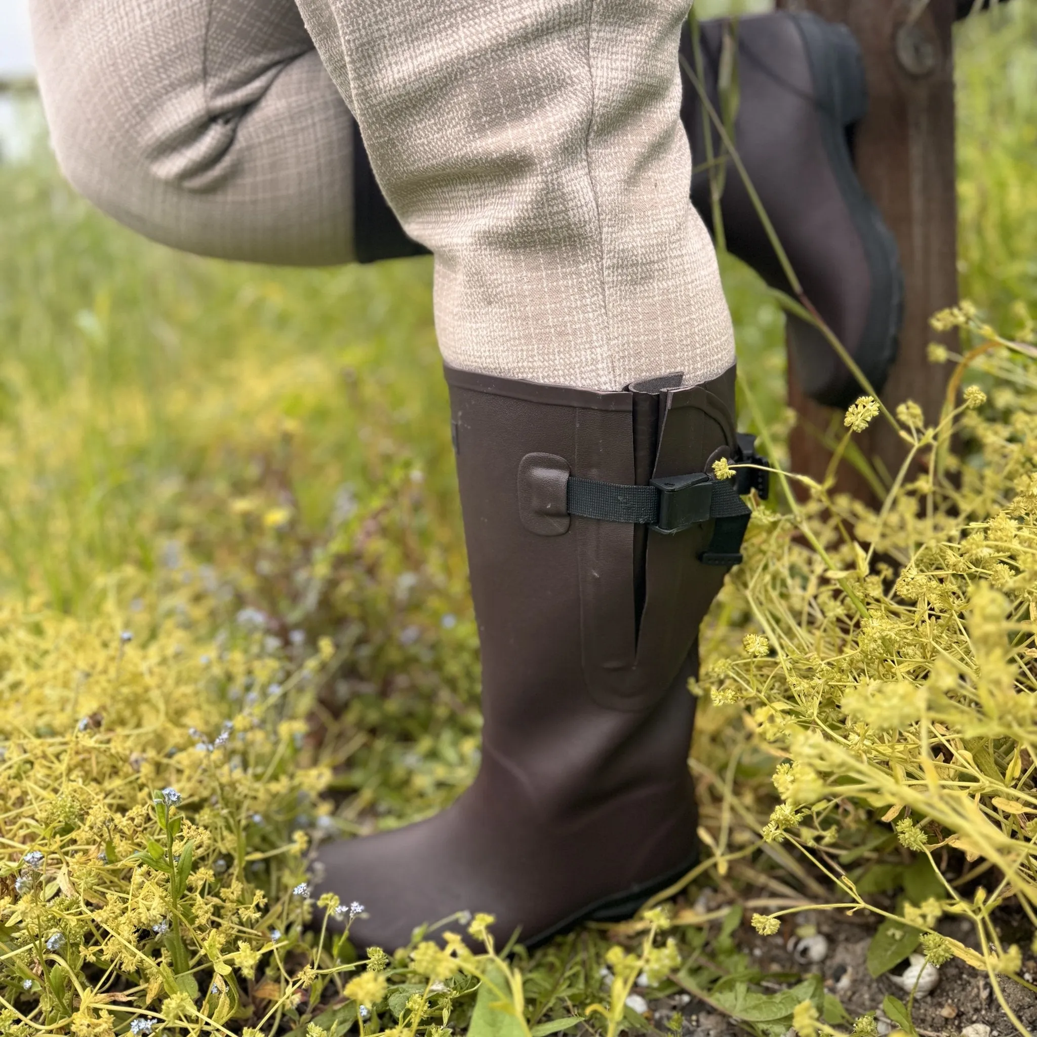 Extra Wide Calf Brown Wellies with Rear Gusset - Perfect for Wide Feet & Ankles - Fits 40-50cm Calves