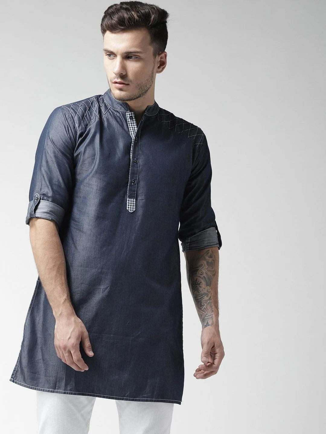 Men Navy Solid Straight Kurta